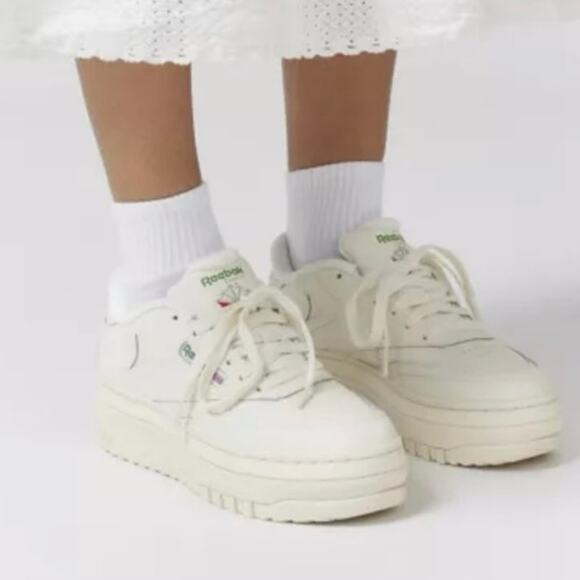 Reebok Club C 85 Extra sneakers in white and silver - Picture 2 of 12